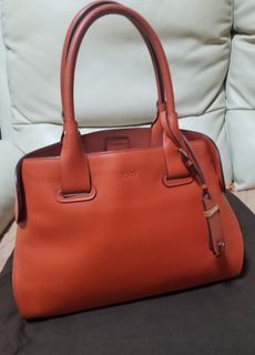 （分類：）位於 。 由 ee_ee_ 提交（商品編號 1073736800，圖片 1）。簡介： 。