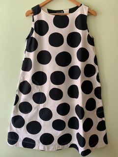 (Category: ) located in . Submitted by mooshopper (Listing ID 1073678199, Image 1). Description: .