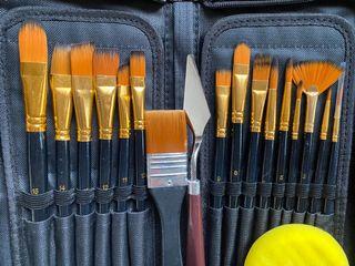 18 Piece Paint Brush Set