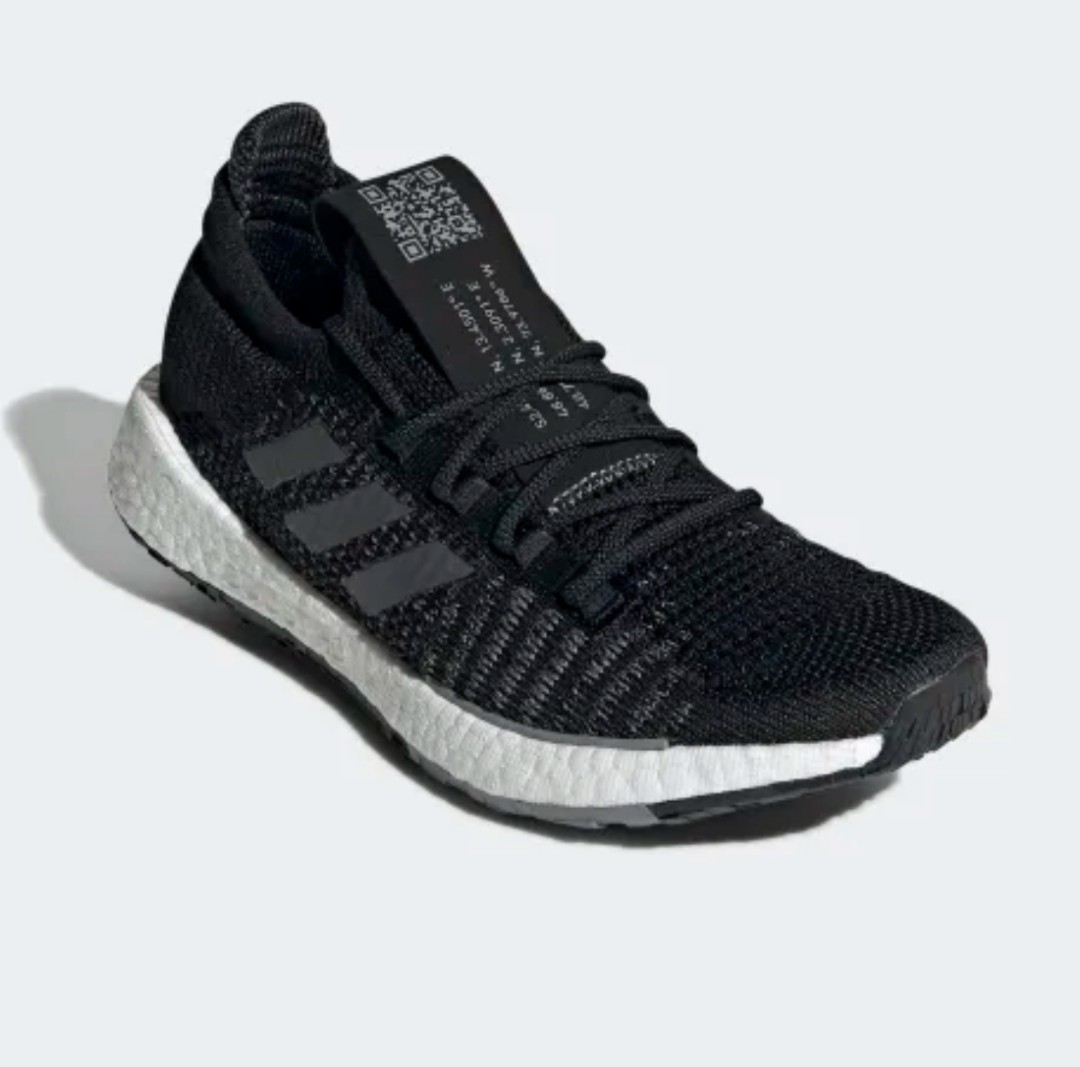 Adidas Pulseboost hd black Men s Fashion Activewear on Carousell