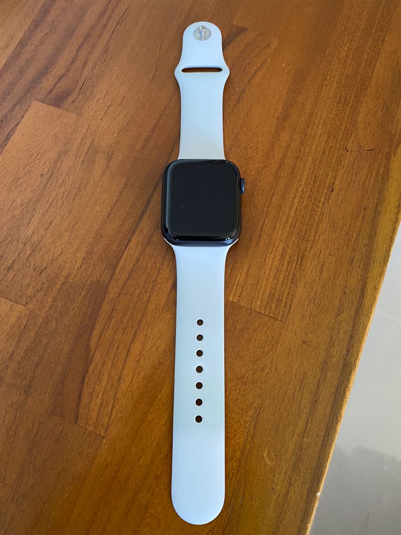 Apple watch top 44 cm