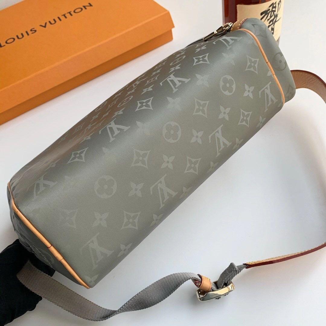 Authentic Louis Vuitton x Kim Jones Titanium Clutch Box M20101, Luxury,  Bags & Wallets on Carousell