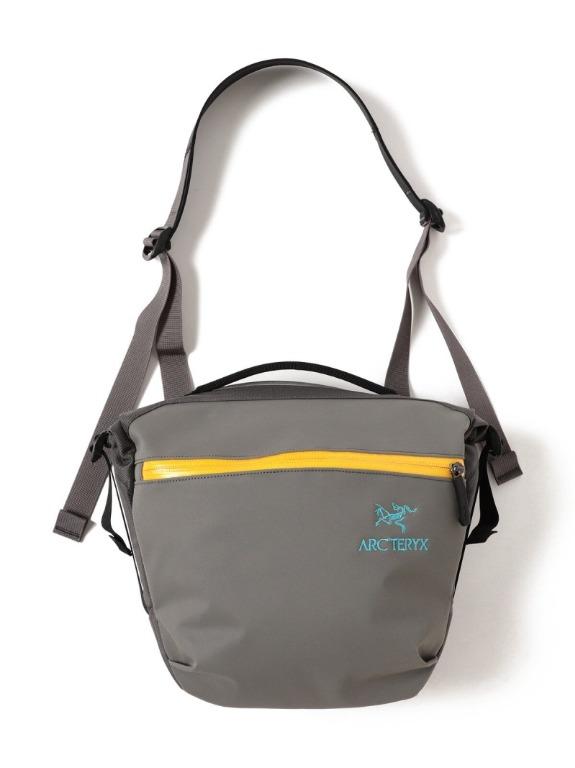順豐櫃包郵Beams Boy X Arcteryx 別注ARRO8 Shoulder bag 34 x 31 x 11 順豐櫃包郵Beams Boy X Arcteryx 別注ARRO8 Shoulder bag 34 x 31 x 11