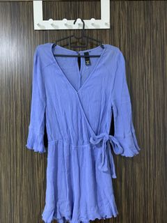 (Category: ) located in . Submitted by your_wardrobe_sg (Listing ID 1073949002, Image 1). Description: .