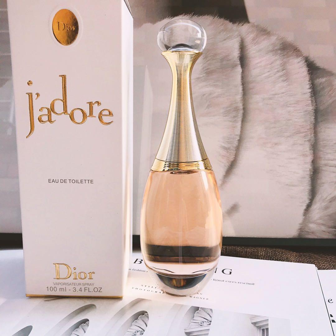 jadore perfume bottle