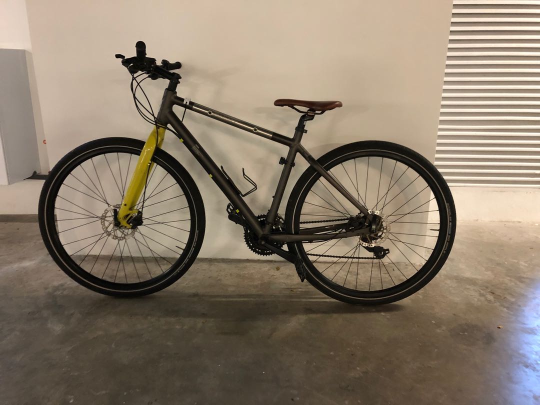 Giant seek hybrid bike discount