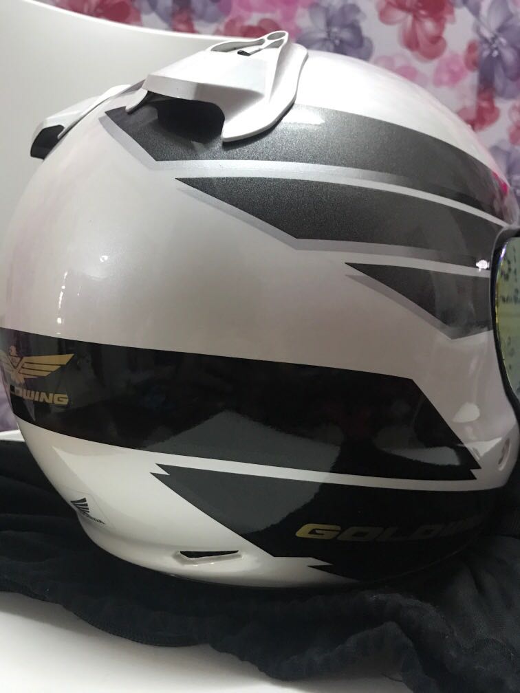 Helmet Shoei Goldwing Motorbikes on Carousell
