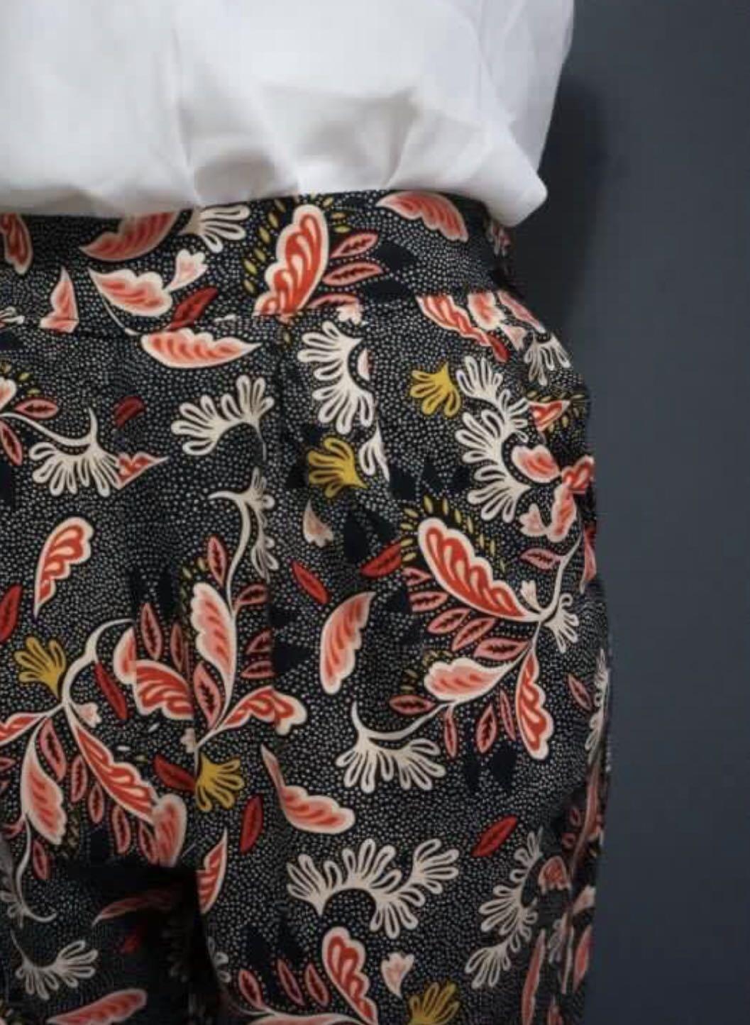 H M Paisley Print Trousers Women s Fashion Bottoms Other Bottoms on Carousell