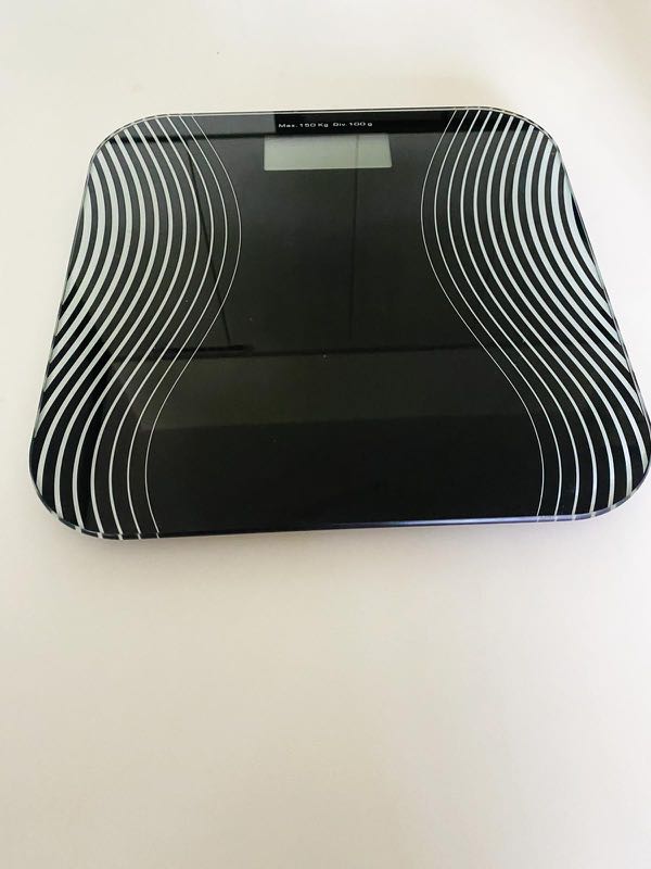 IKEA digital scale, Health & Nutrition, Health Monitors & Weighing