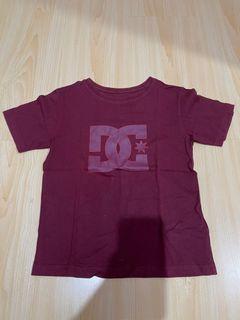 kaos anak DC maroon