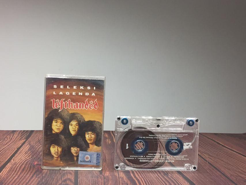 Koleksi Lagenda Lefthanded Music Media Cd S Dvd S Other Media On Carousell