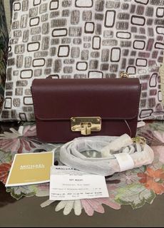 (Category: ) located in . Submitted by hkmshopp (Listing ID 1073844690, Image 1). Description: .