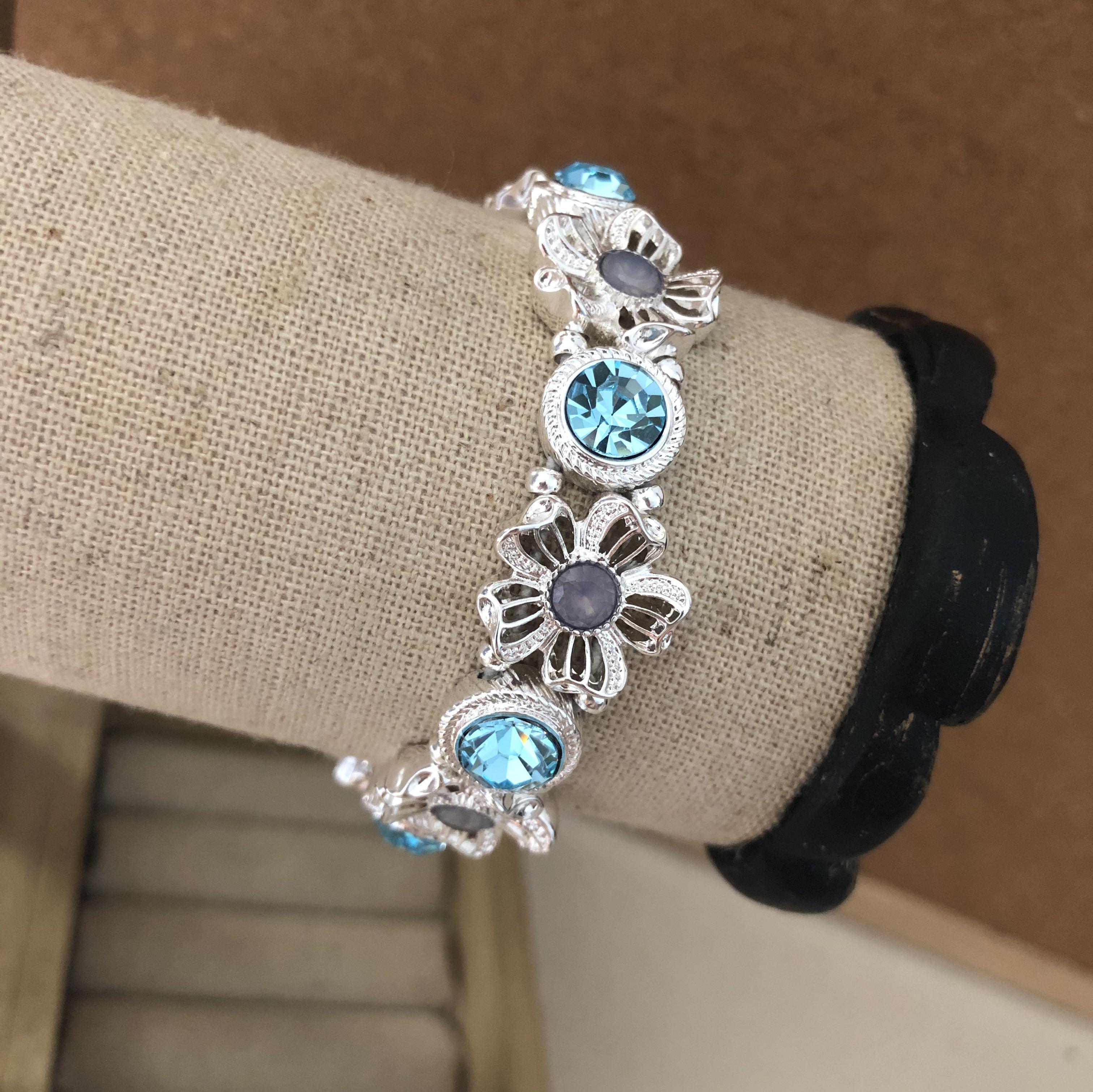 Napier discount stretch bracelet