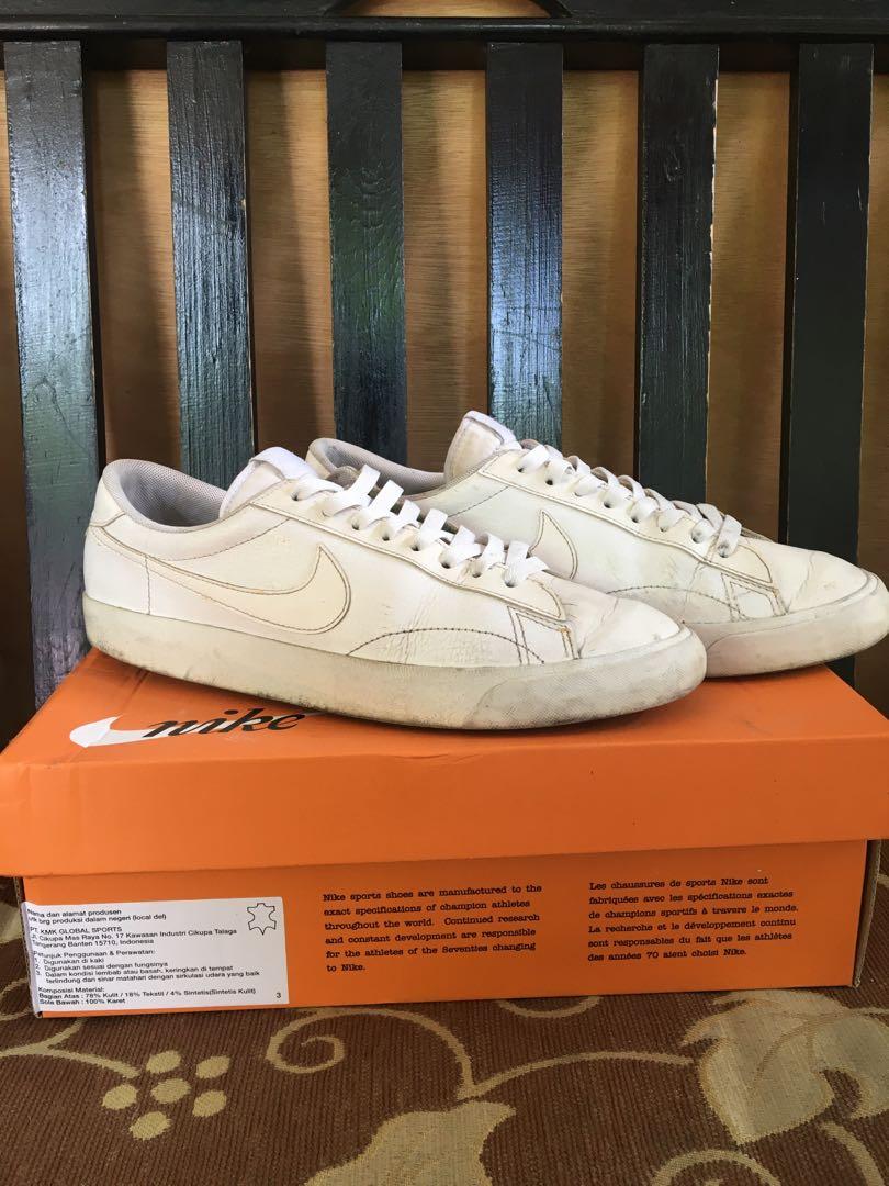 nike tennis classic slip on