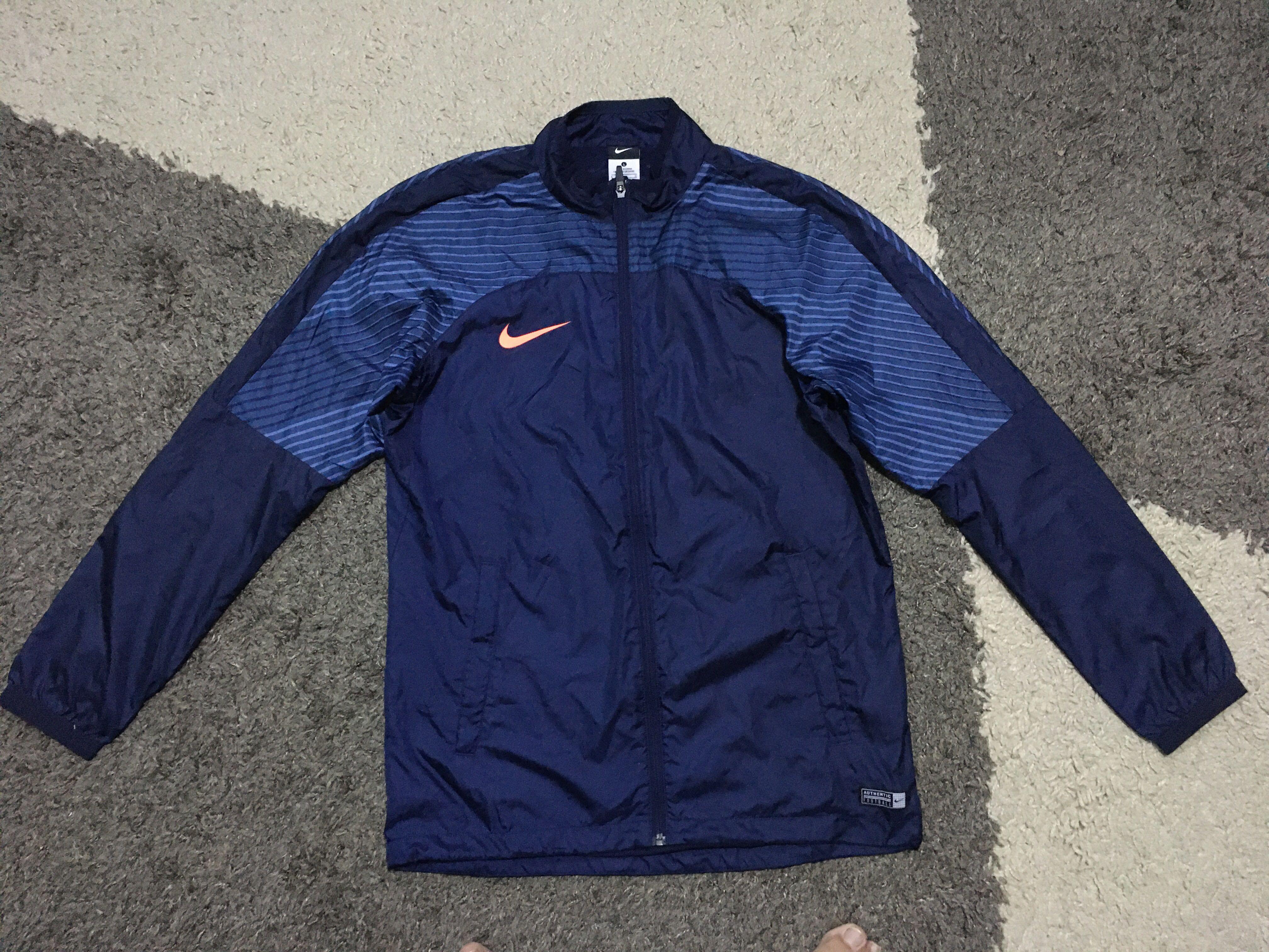 nike football windbreaker