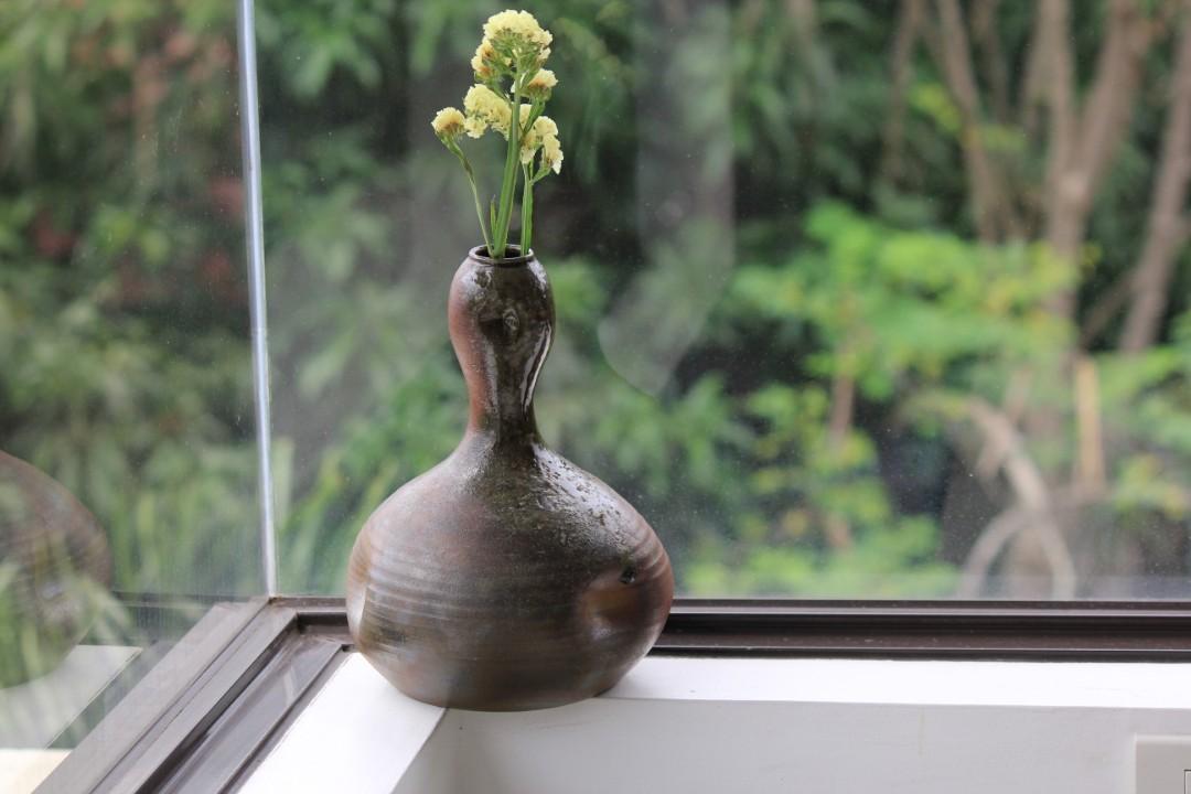 Small jar stoneware dark brown earthenware (Category: Other Kitchenware & Tableware) located in Muntinlupa City. Submitted by 7tablespoons (Listing ID 1073830898, Image 1). Description: .