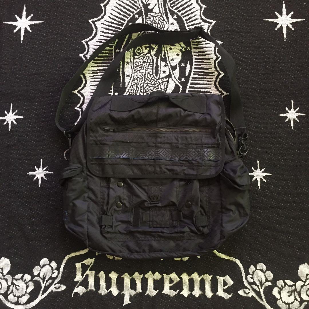 Supreme waist bag ss17 black, Men's Fashion, Bags, Sling Bags on Carousell