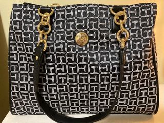 (Category: ) located in . Submitted by kjp78 (Listing ID 1073841624, Image 1). Description: .