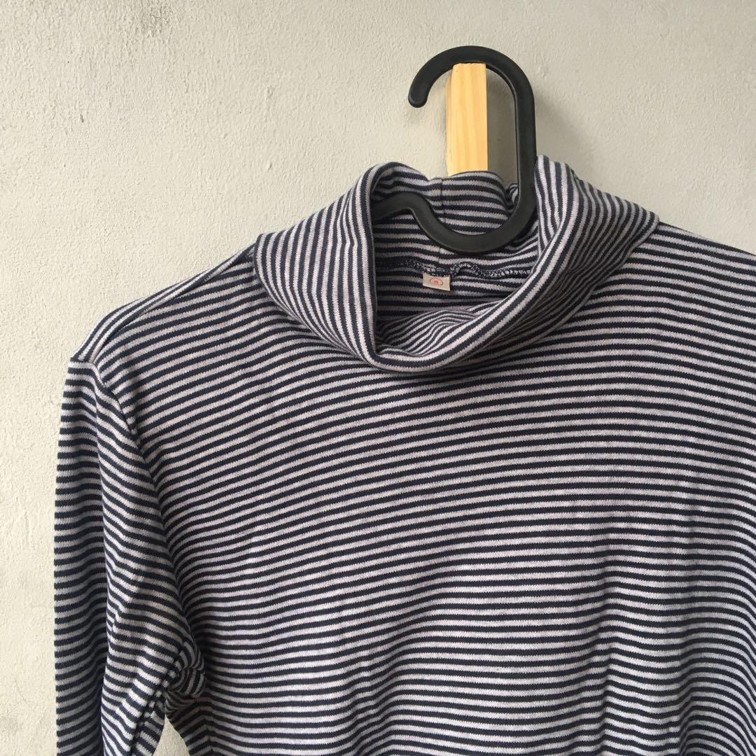 Uniqlo striped turtleneck top