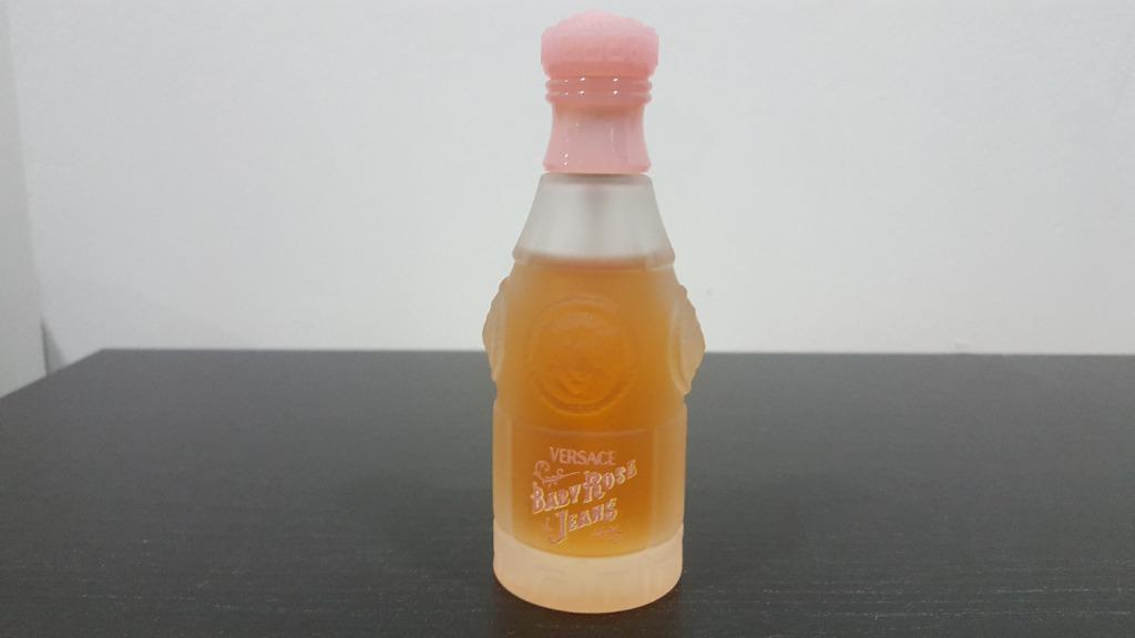 Versace baby best sale jeans perfume