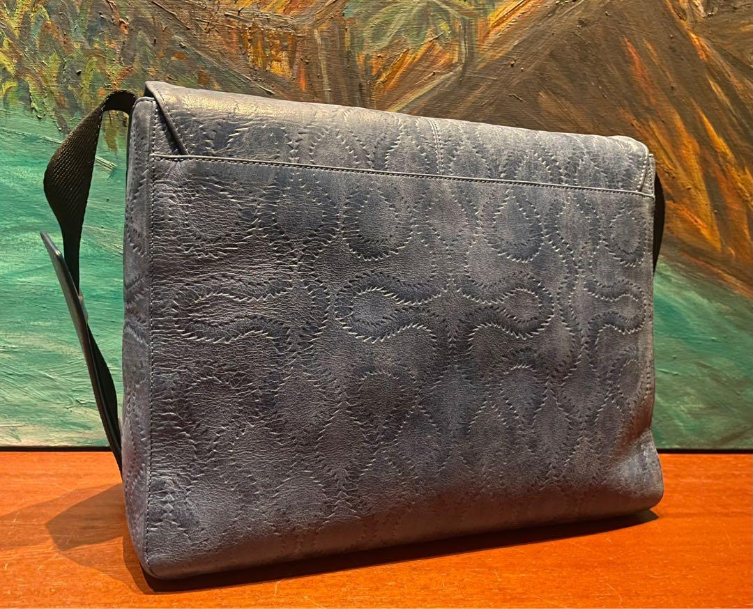 Vivienne westwood sale messenger bag mens