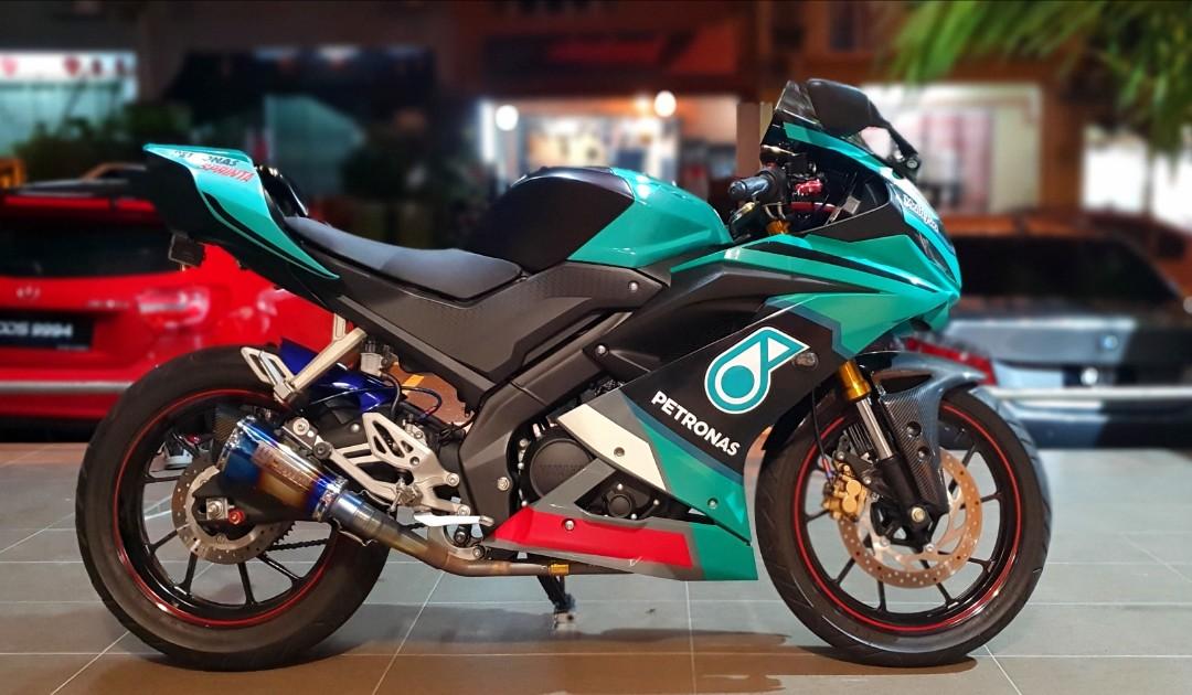 Yamaha r15 petronas outlet