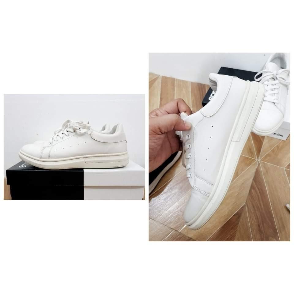 Bench White Sneakers Size 9 (Category: Sneakers) located in Meycauayan. Submitted by b.declutters (Listing ID 1074192283, Image 1). Description: Decluttering my partners Shoes. in very good condition.