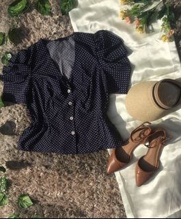 (Category: ) located in . Submitted by dainty.threads (Listing ID 1069014823, Image 1). Description: .