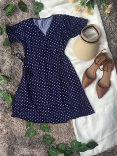 (Category: ) located in . Submitted by dainty.threads (Listing ID 1074121079, Image 1). Description: .
