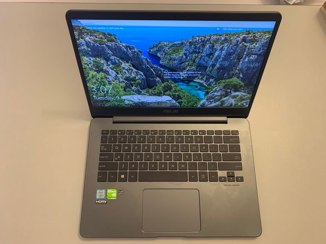 CHEAP LAPTOP Asus Zenbook 14 inch Model UX430UQ Windows 10, Computers