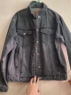 （分類：）位於 。 由 thousand28 提交（商品編號 1074121735，圖片 1）。簡介： 。