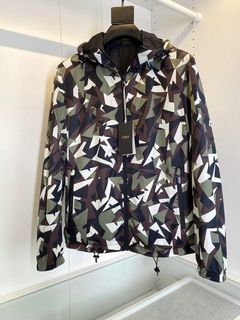 （分類：）位於 。 由 gchan1010 提交（商品編號 1074168270，圖片 1）。簡介： 。