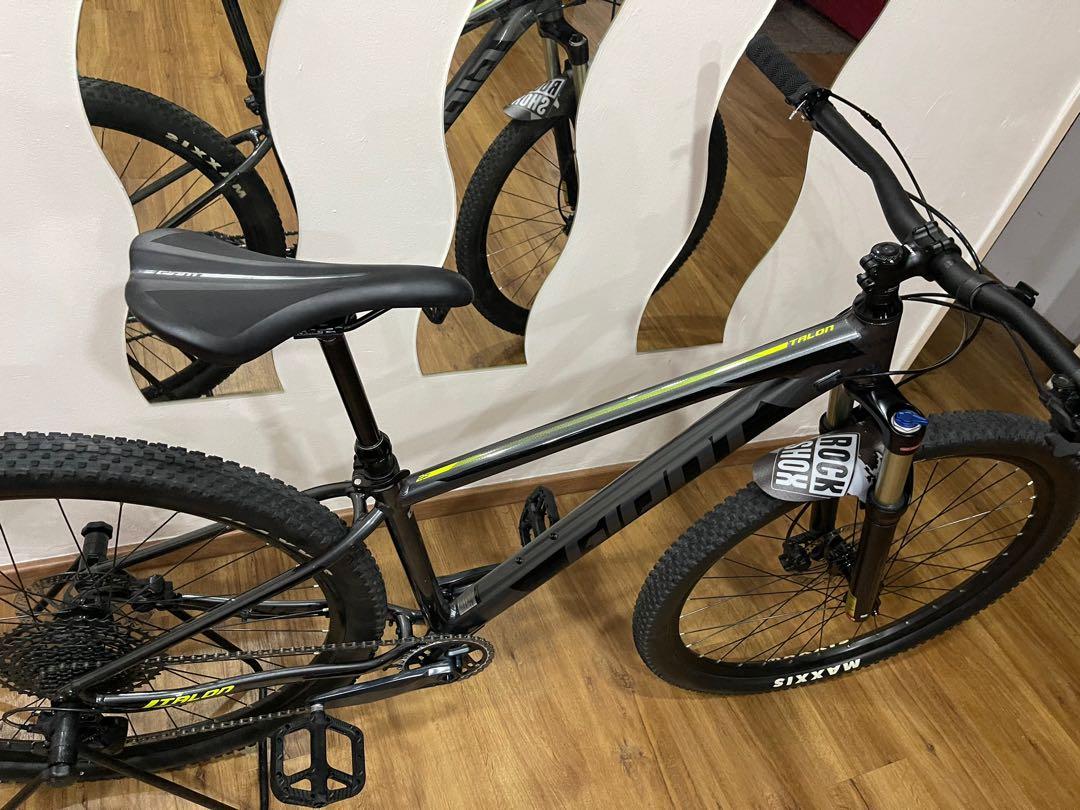 Giant Talon 1 29er with New GX 2021 Crank,New DUB Bottom Bracket,New