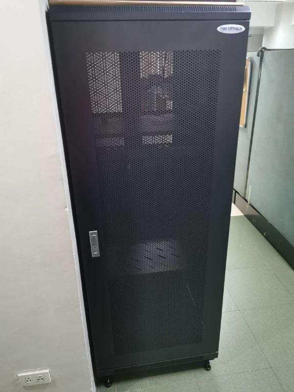 HardRack Data Cabinet HR-DC8142 800mm x 100mm 42U 2055mm (6'7 ft.), Computers & Tech, Parts & Accessories, Computer Parts on Carousell