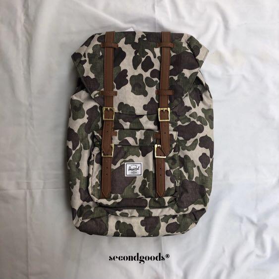 herschel frog camo backpack