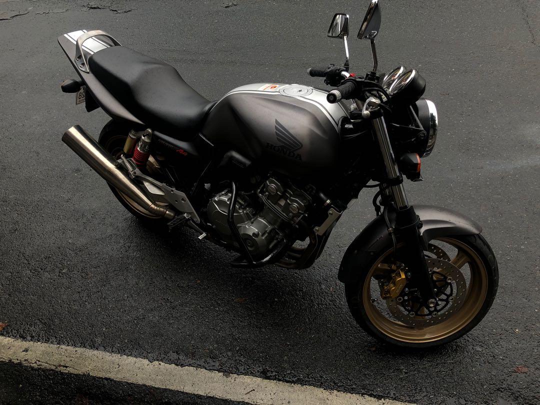 Honda cb400 vtec 3