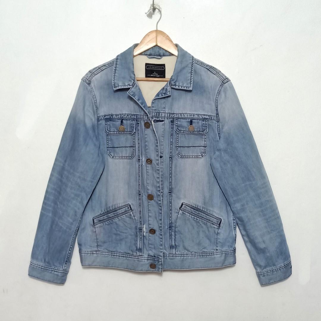 Jeans west coats store