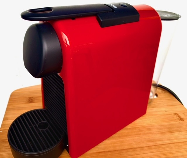 Nespresso Essenza Mini Original Espresso Machine by De'Longhi, TV