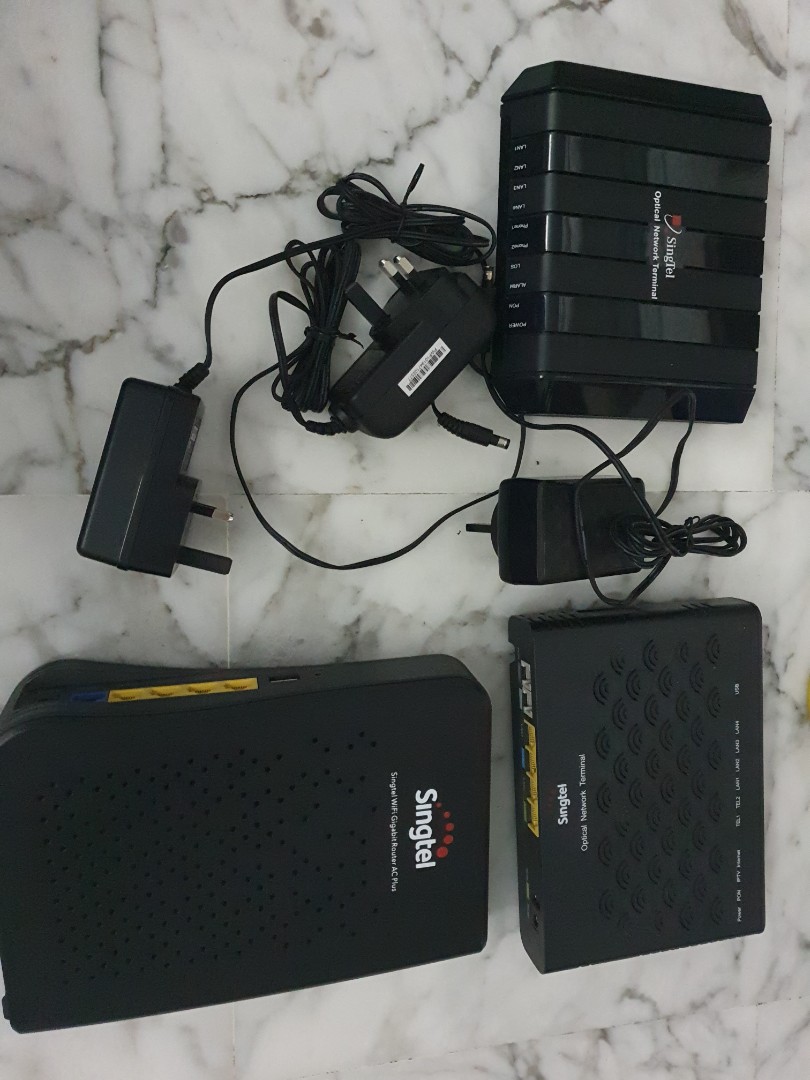 Singtel Router and Modem, Computers & Tech, Parts & Accessories ...