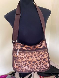 (Category: ) located in . Submitted by mieystore (Listing ID 1074185860, Image 1). Description: .
