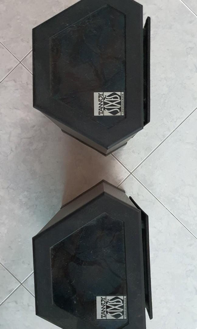 Speakers (Category: Musical Instruments) located in Singapore. Submitted by sector11 (Listing ID 1074085921, Image 3). Description: Tannoy 605 speakers. used in good working condition..