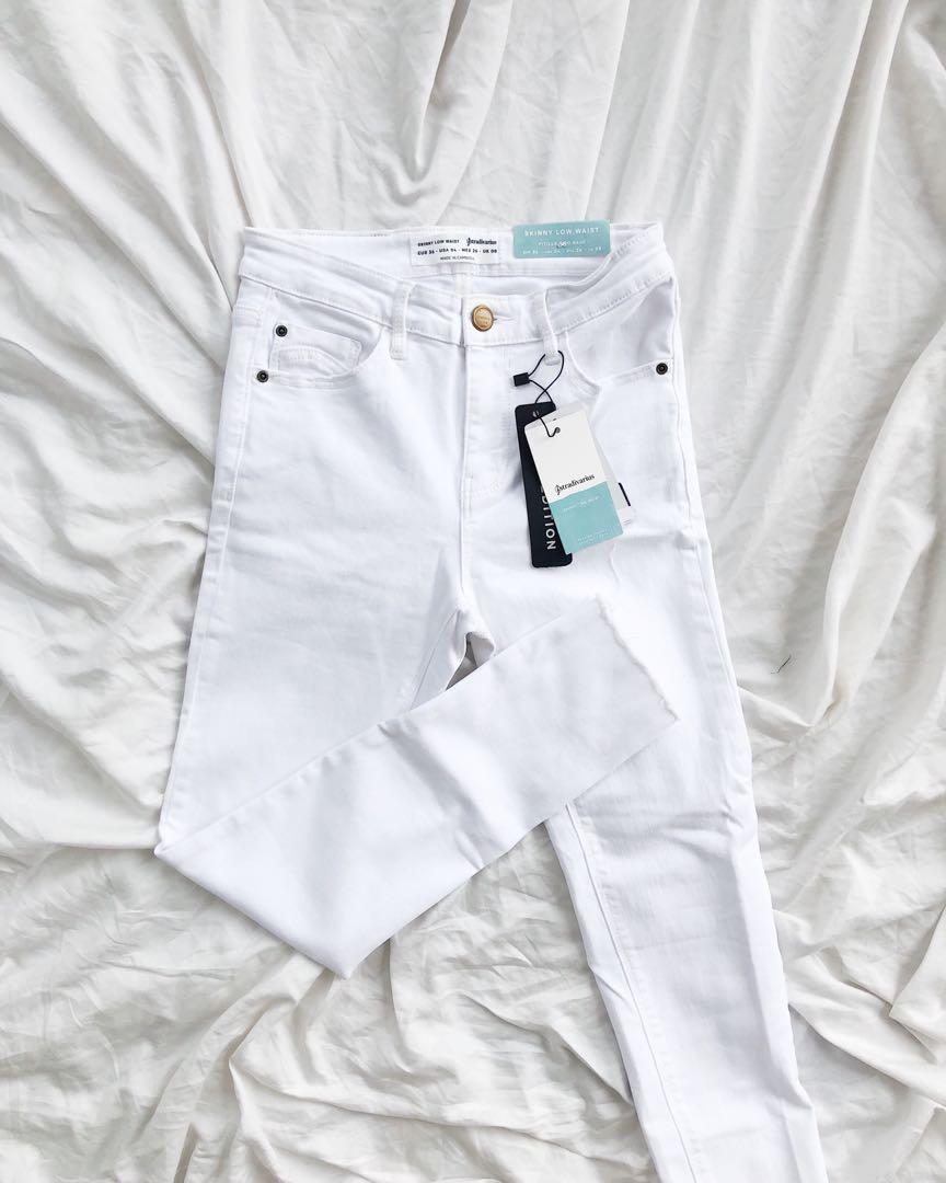 STRADIVARIUS white skinny jeans, Fesyen 