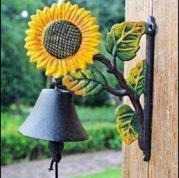 Sunflower Iron Cast Outdoor Bell (Category: Soil & Fertilisers) located in Quezon City. Submitted by thequaintshop (Listing ID 1074043152, Image 1). Description: Traditional OutDoor Bell.