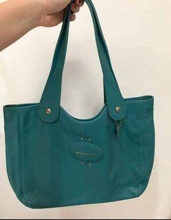 tas