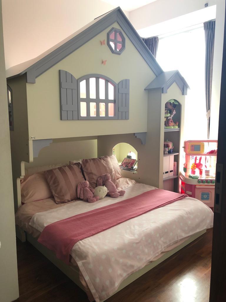Tomato Kidz Amberly Dollhouse Playbunk Bed, Babies & Kids, Baby Nursery