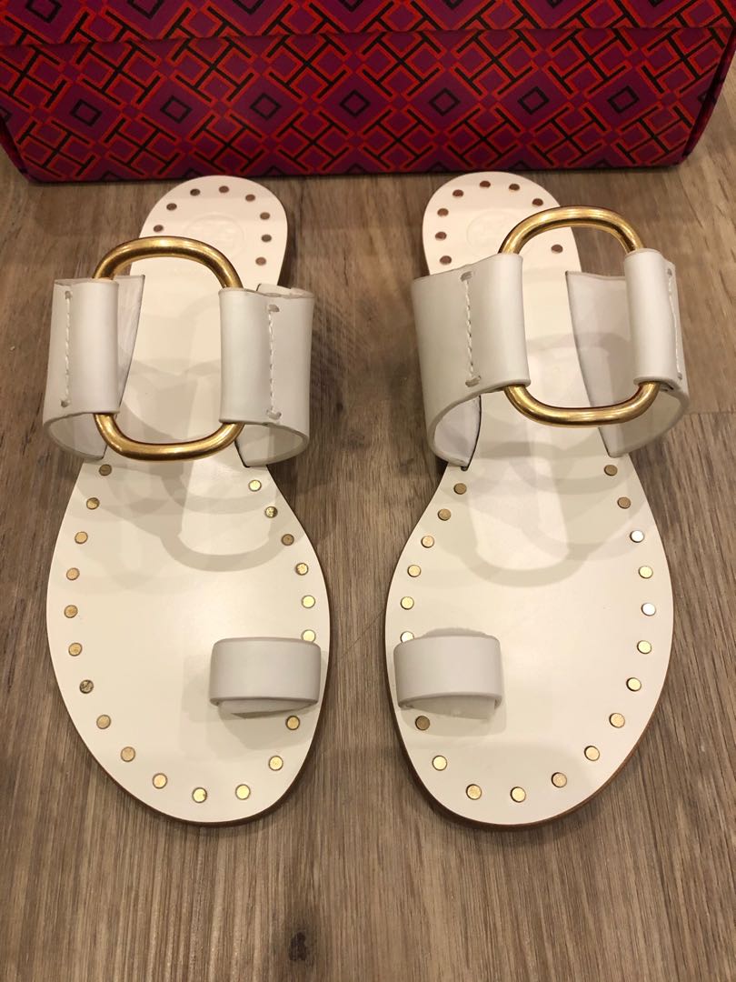 Tory Burch Sandals White, Women's Fashion, Footwear, Flats & Sandals on  Carousell