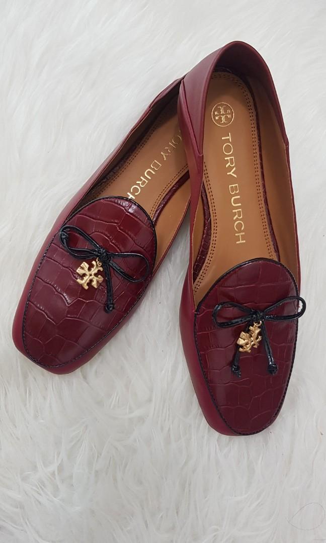 Tory Burch Charm Red loafers / Shoes, Luxury, Sneakers & Footwear on  Carousell