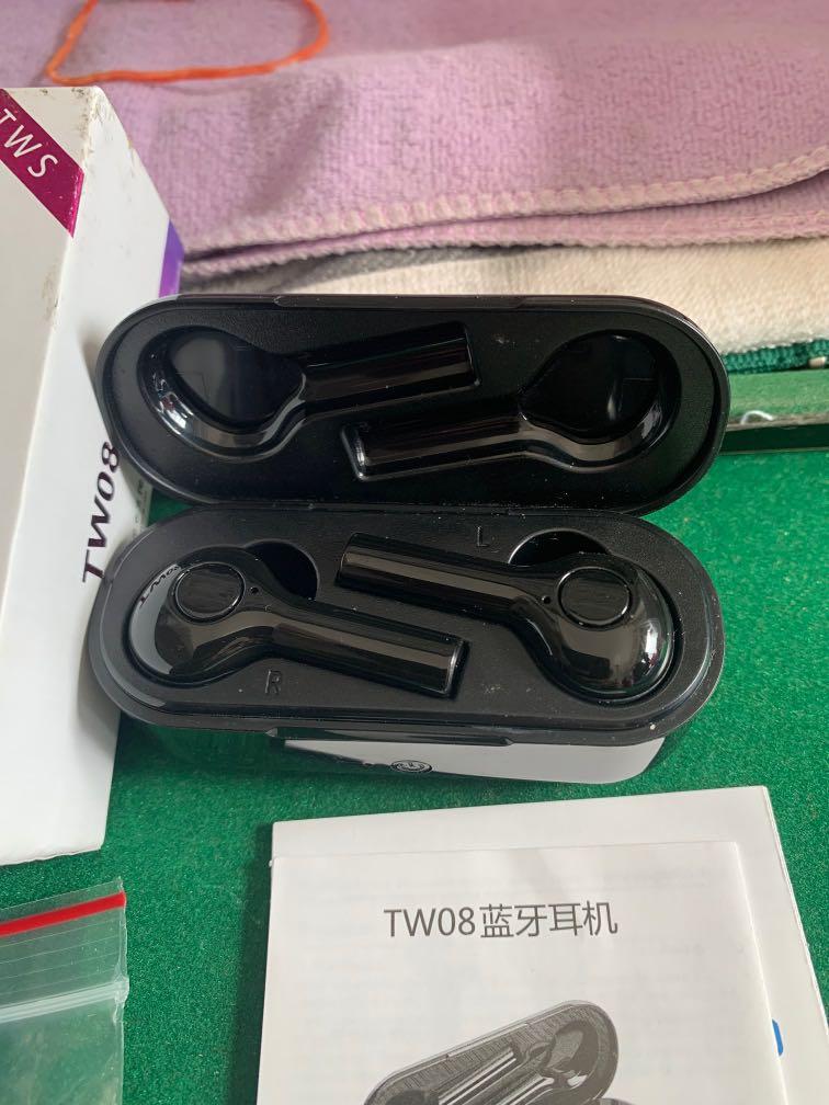 Tw08 earbuds hotsell