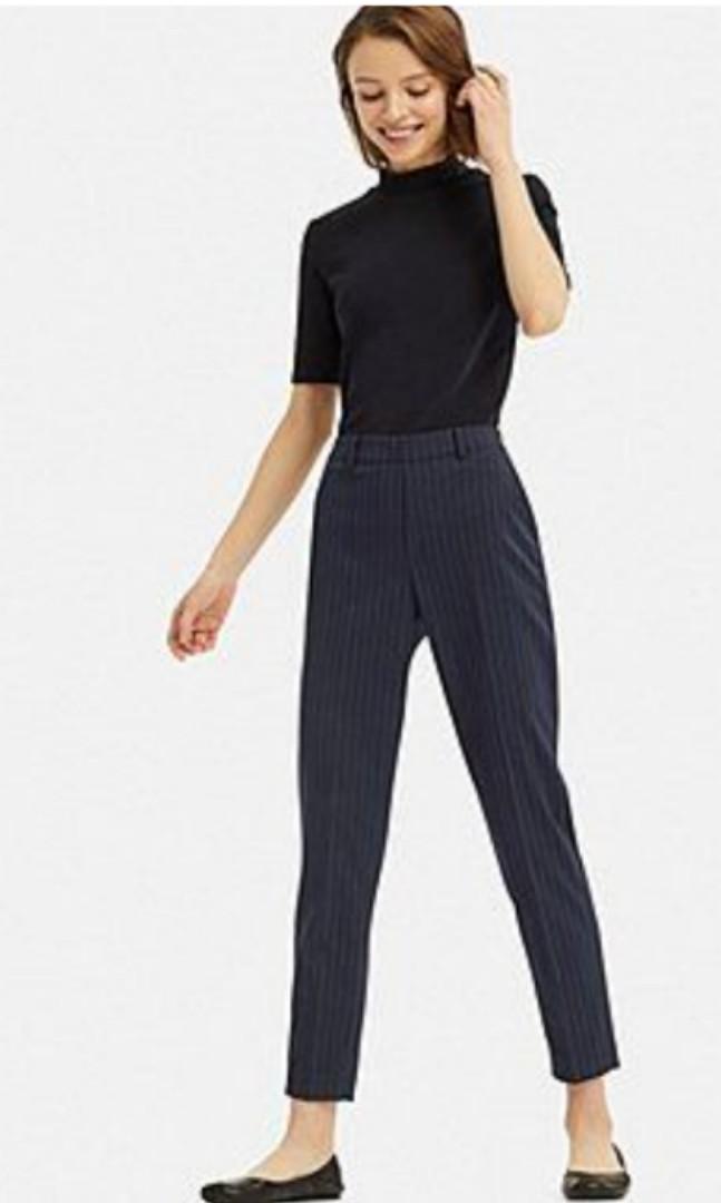 Uniqlo Ezy Tucked Ankle Pants Navy (BNWT), Women's Fashion, Bottoms, Other  Bottoms on Carousell