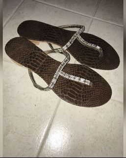 (Category: ) located in . Submitted by lbylby (Listing ID 1074146239, Image 1). Description: .